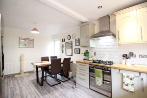 Kitchen/Diner- click for photo gallery